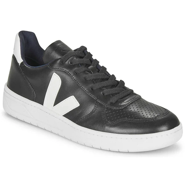 Veja V-10 Leather - Black