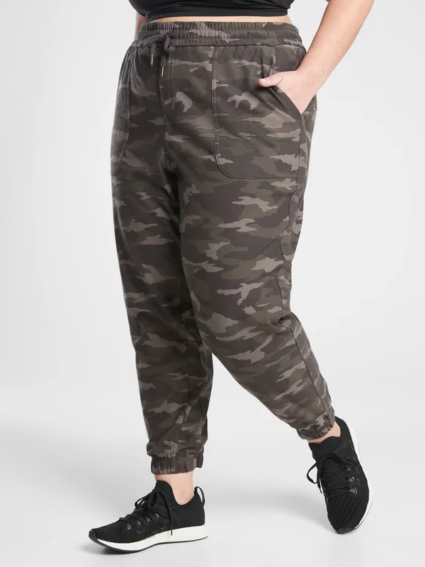 Athleta Women's Camo Farallon Jogger Black Olive Camo Tall Size 4
