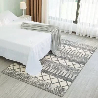 Lampert Geometric Tufted Gray/White Area Rug Foundry Select Rug Size: Rectangle 6' x 9'