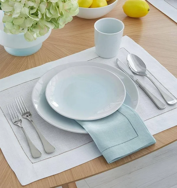 Sferra - Festival - Crimson Dinner Napkins /20X20 Set 4