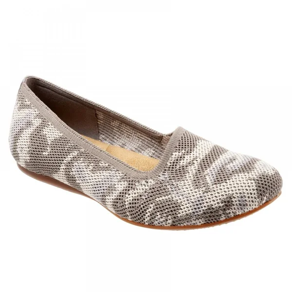 Women's SoftWalk Sicily Flat - Warm Grey - Size 5.5