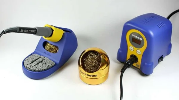 Hakko Soldering Station Tip Cleaner