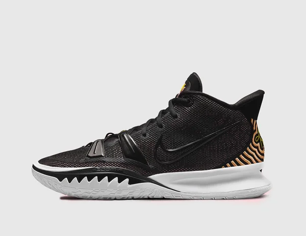 Kyrie 7 Black Pink