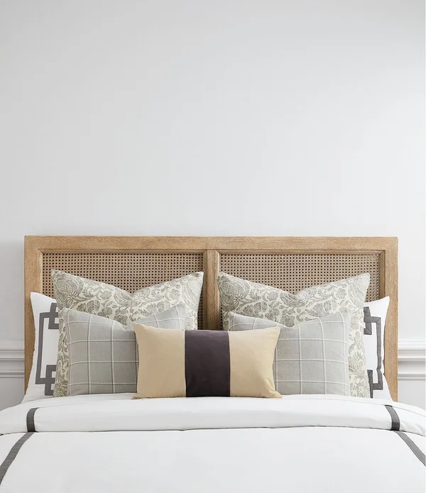Villa by Noble Excellence Greek Key Duvet Cover - King