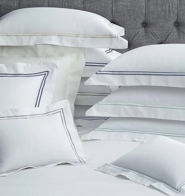 Sferra Grande Hotel Duvet COVER, Twin - White/White