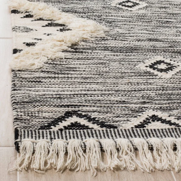 Safavieh Hand-Knotted Kenya Kenley Southwestern Tribal Wool Rug - 2&3x22 x 6& Runner - Black/Ivory
