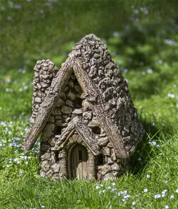 Campania International Gnome Sweet Home Garden Statue - Aged Limestone