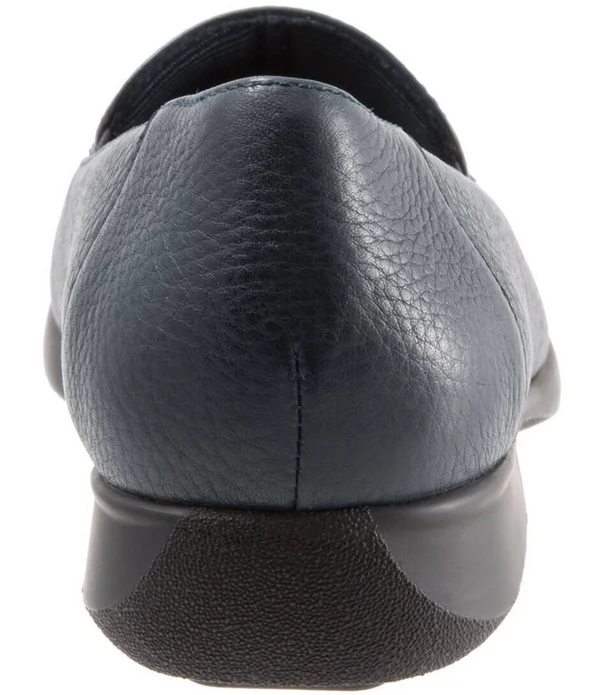 Trotters Women's Jenn, Navy Size: 6.5 M