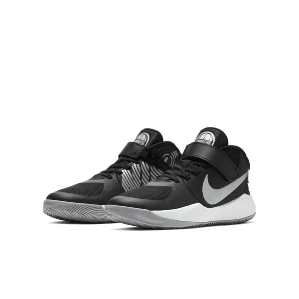 Nike Team Hustle D 9 FlyEase Big Kids& Basketball Shoe