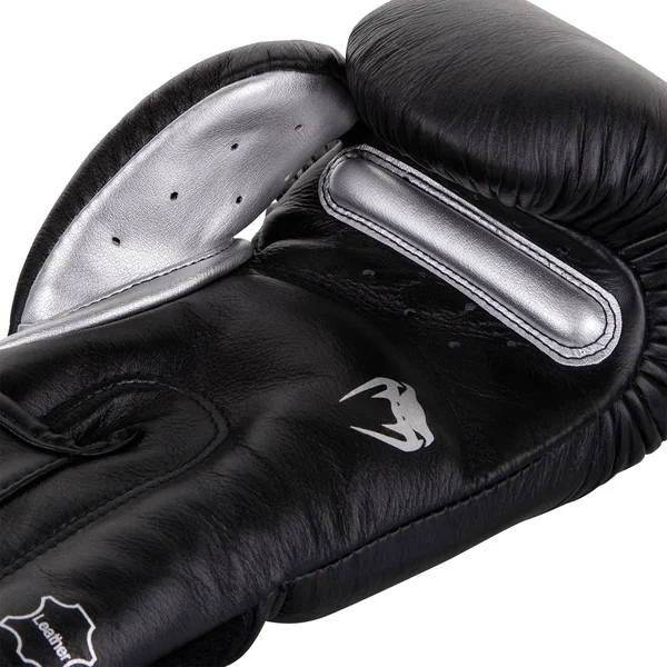 Venum Giant 3.0 Boxing Gloves, Black, Silver
