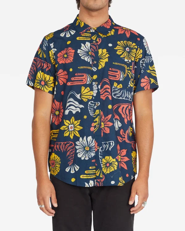Billabong, Sundays Floral Short Sleeve Shirt for Men, Brown