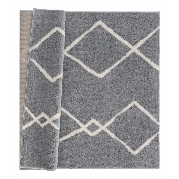 Carson Carrington Tossene Geometric Shag Area Rug - 5&3x22 x 7&2x22 - White