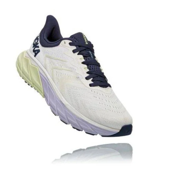 Hoka Women's Arahi 5 Road Running Shoes in Blanc De Blanc/Outer Space, Size 5