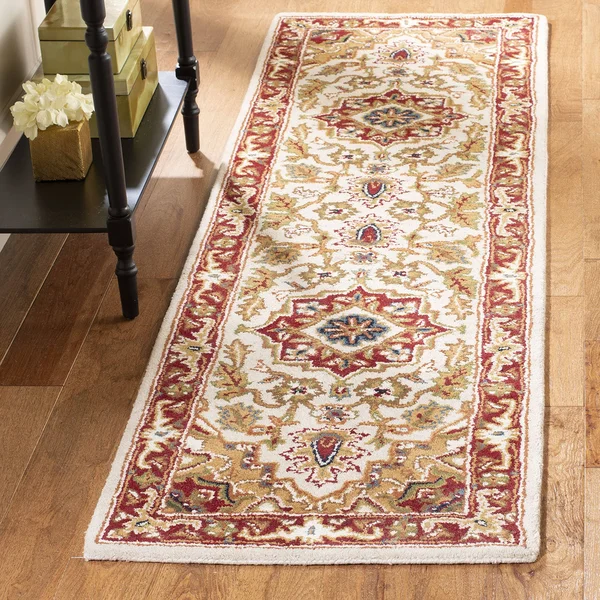 Safavieh Classic CL763A 2&3x22 x 10&0x22 Runner Light Gold - Red Area Rug
