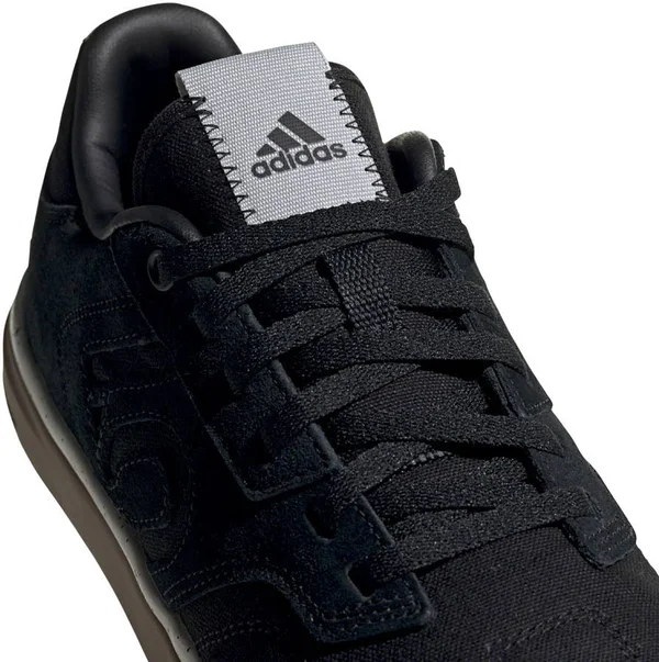 Five Ten Women's Sleuth DLX PU Shoe - 8 - Black - Grey Two, Gum