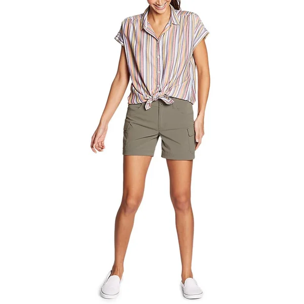 Eddie Bauer Women's Sightscape Horizon Cargo Shorts - Green - 2
