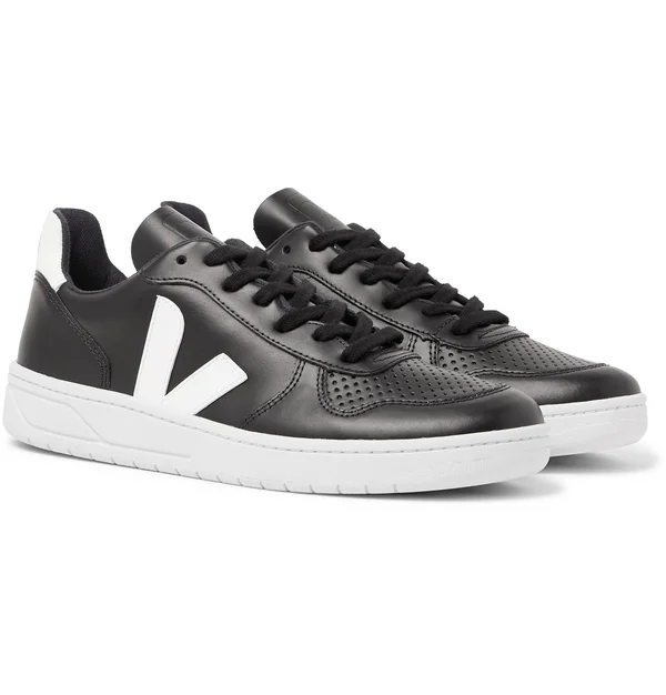 Veja V-10 Leather - Black
