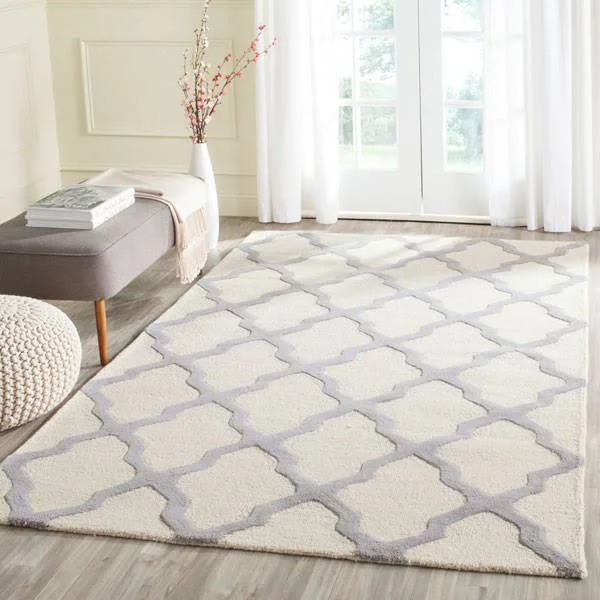Safavieh Cambridge Ivory & Silver 9& x 12& Rug