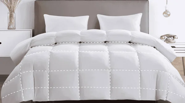 Kathy Ireland Light Warmth White Goose Feather and Down Fiber Comforter Twin