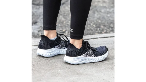 New Balance Women's Fresh Foam 1080v10 Black - 13, B