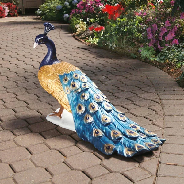 Design Toscano The Regal Peacock Garden Statue