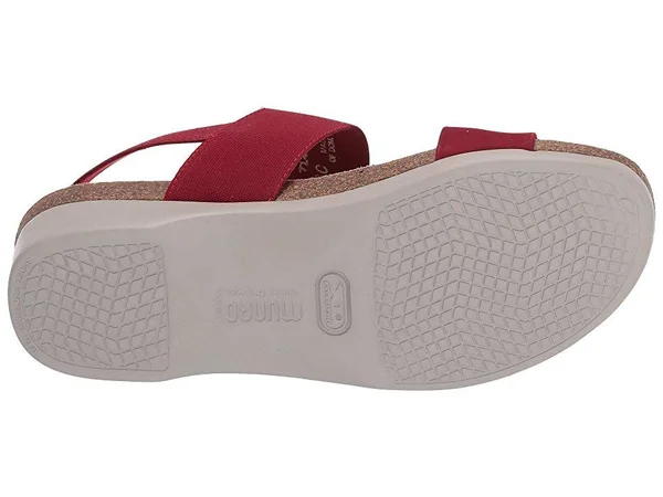 Munro Women's Pisces - Red Combo