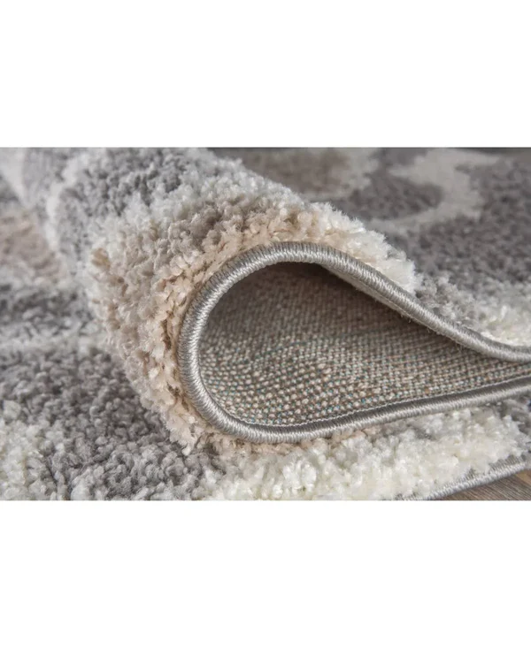 Cozy Moroccan Trellis Gray/Cream 5&3x22 x 7&3x22 Indoor Shag Area Rug