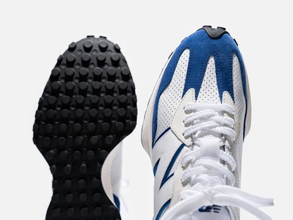 New Balance Men's 327 - White/Blue (Size 10)