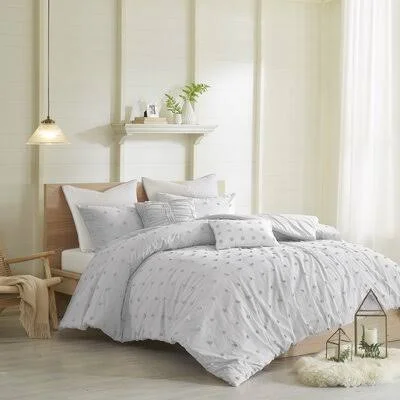 Aiden Comforter Set Size: Full/Queen Comforter + 4 Shams + 2 Pillows - Color: Gray