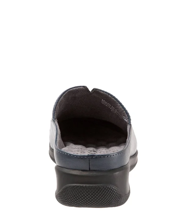Women's Softwalk San Marcos Woven Navy Denim - in Size 8