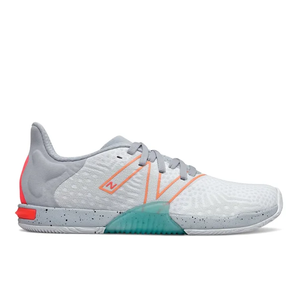 New Balance Women's Minimus TR - White/Grey (Size 7.5)