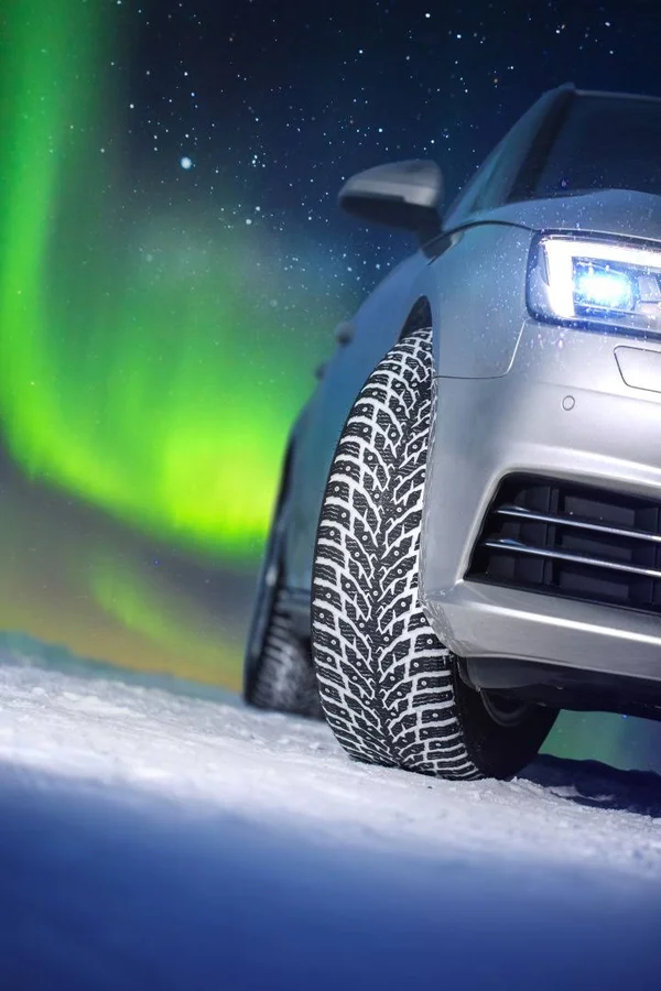 Nokian Hakkapeliitta 9 (Studded) 215/50R18 92T BSW