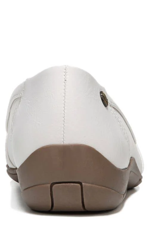 LifeStride Women's Diverse, White Sand Polyurethane