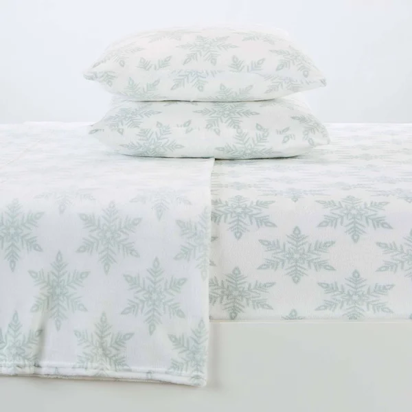 Great Bay Home Extra Soft Cozy Velvet Plush Printed Bed Sheet Set - Twin - Large Snowflake