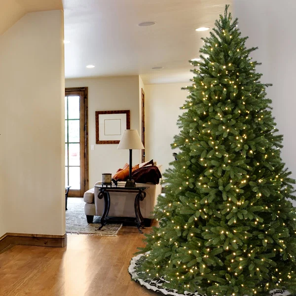 National Tree 7.5& Feel Real Jersey Fraser Fir Hinged Tree with 1250 Clear Lights