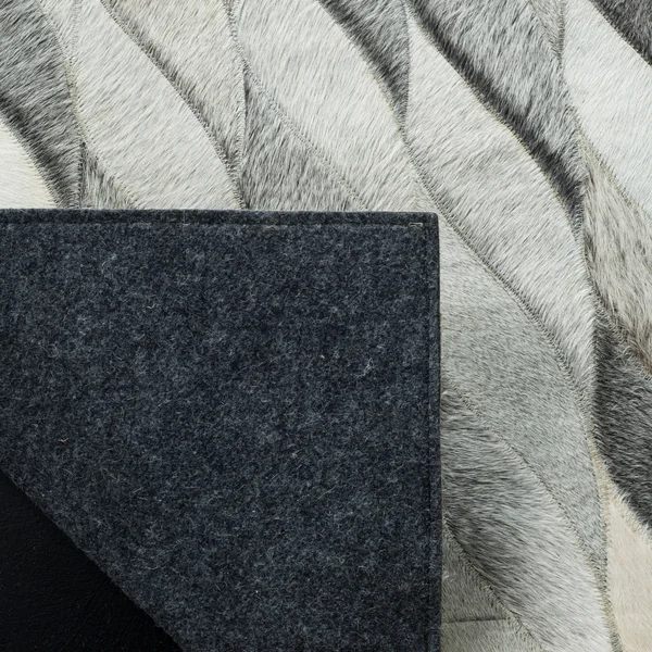 Safavieh Studio Leather STL701A 2&3x22 x 7&0x22 Runner Ivory - Grey Area Rug