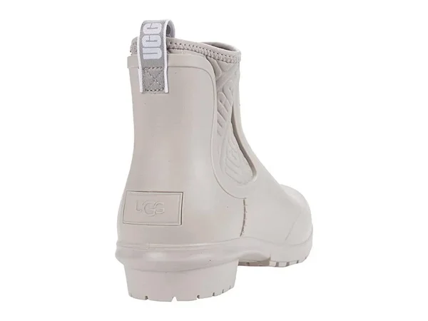 Ugg Women's Chevonne Ankle Boot