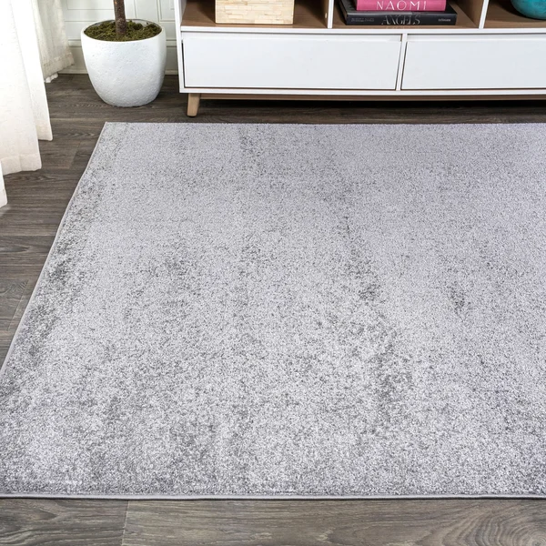 Jonathan Y Haze Solid Low-Pile Emerald 5 ft. x 8 ft. Area Rug - Green