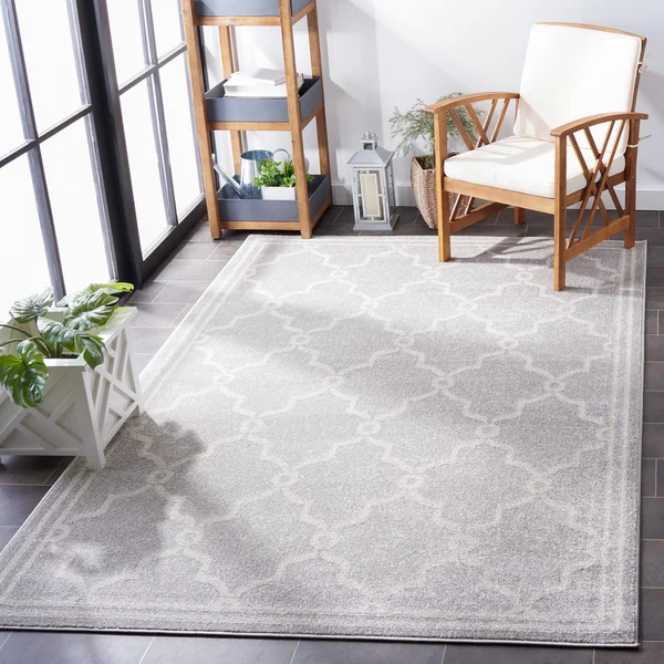 Safavieh Amherst Light Grey & Ivory 8& x 10& Rug