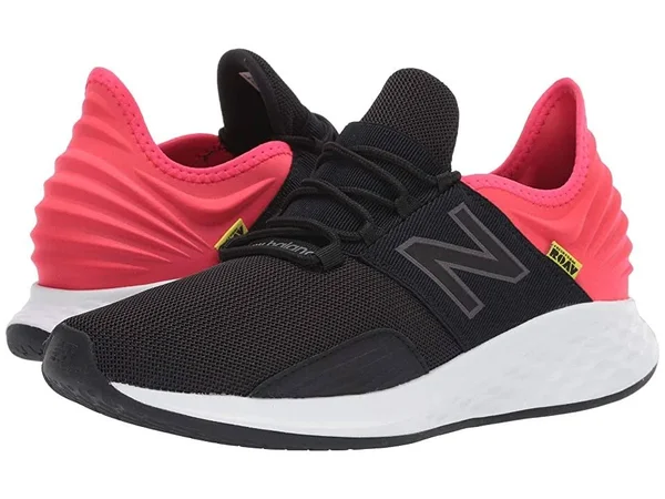 New Balance Men's Fresh Foam Roav - Black/Red (Size 11)