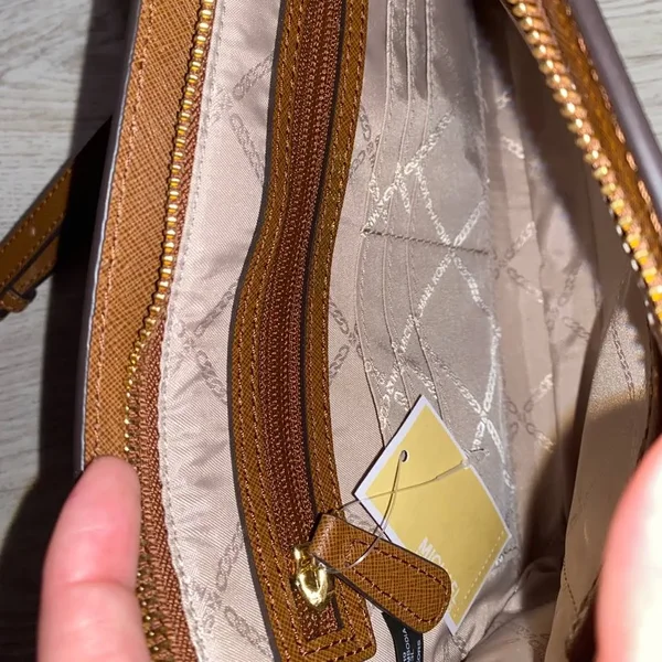Michael Michael Kors Jet Set Travel Crossbody Clutch Luggage