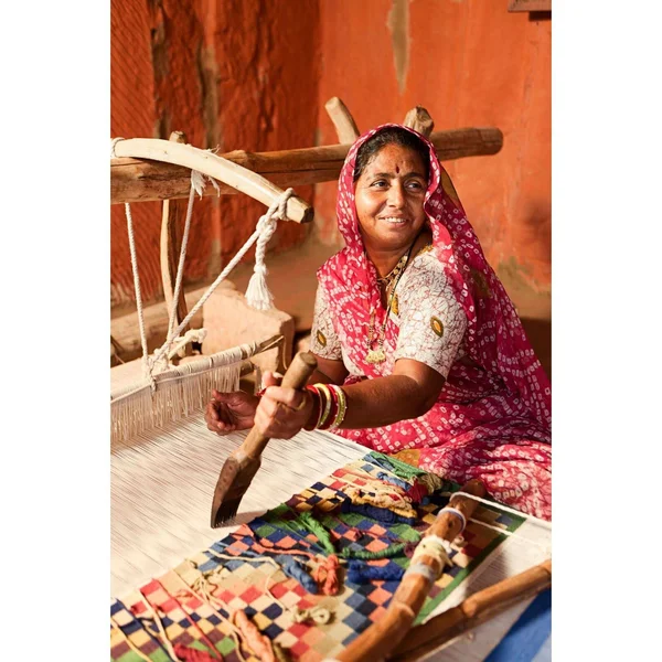 Fab Habitat Handmade Recycled Cotton Sarva Multi Red Rug (India) - Red/Gold, 5' x 8'